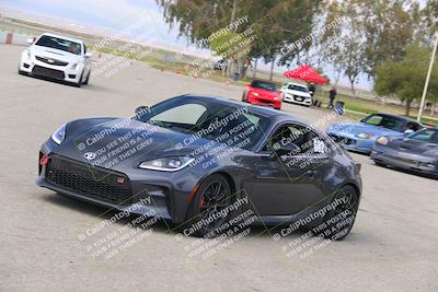 media/Mar-30-2025-Speed Ventures (Sun) [[39e6b1441d]]/Green/Grid/